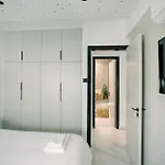 2br Amalfi Blue In - Pool & 10min Walk To Mackenzie Beach! Lejlighed Larnaca