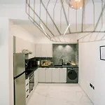 Lejlighed 2br Amalfi Blue In - Pool & 10min Walk To Mackenzie Beach! *