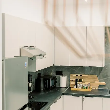 2br Amalfi Blue In - Pool & 10min Walk To Mackenzie Beach! Апартаменты