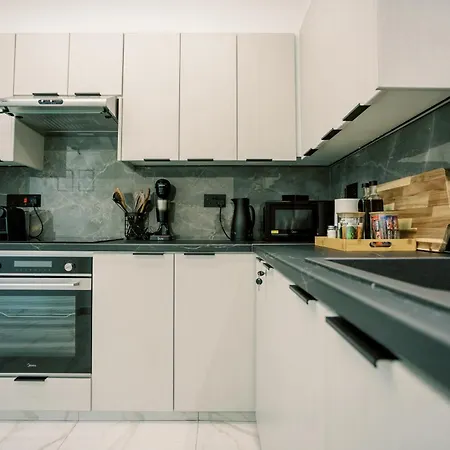 2br Amalfi Blue In - Pool & 10min Walk To Mackenzie Beach! アパート