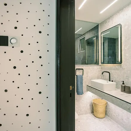 2br Amalfi Blue In - Pool & 10min Walk To Mackenzie Beach! アパート