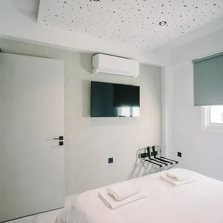 דירה 2br Amalfi Blue In - Pool & 10min Walk To Mackenzie Beach! *